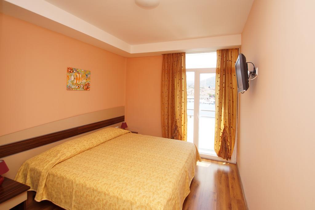 Hotel Posejdon Vela Luka Exterior photo